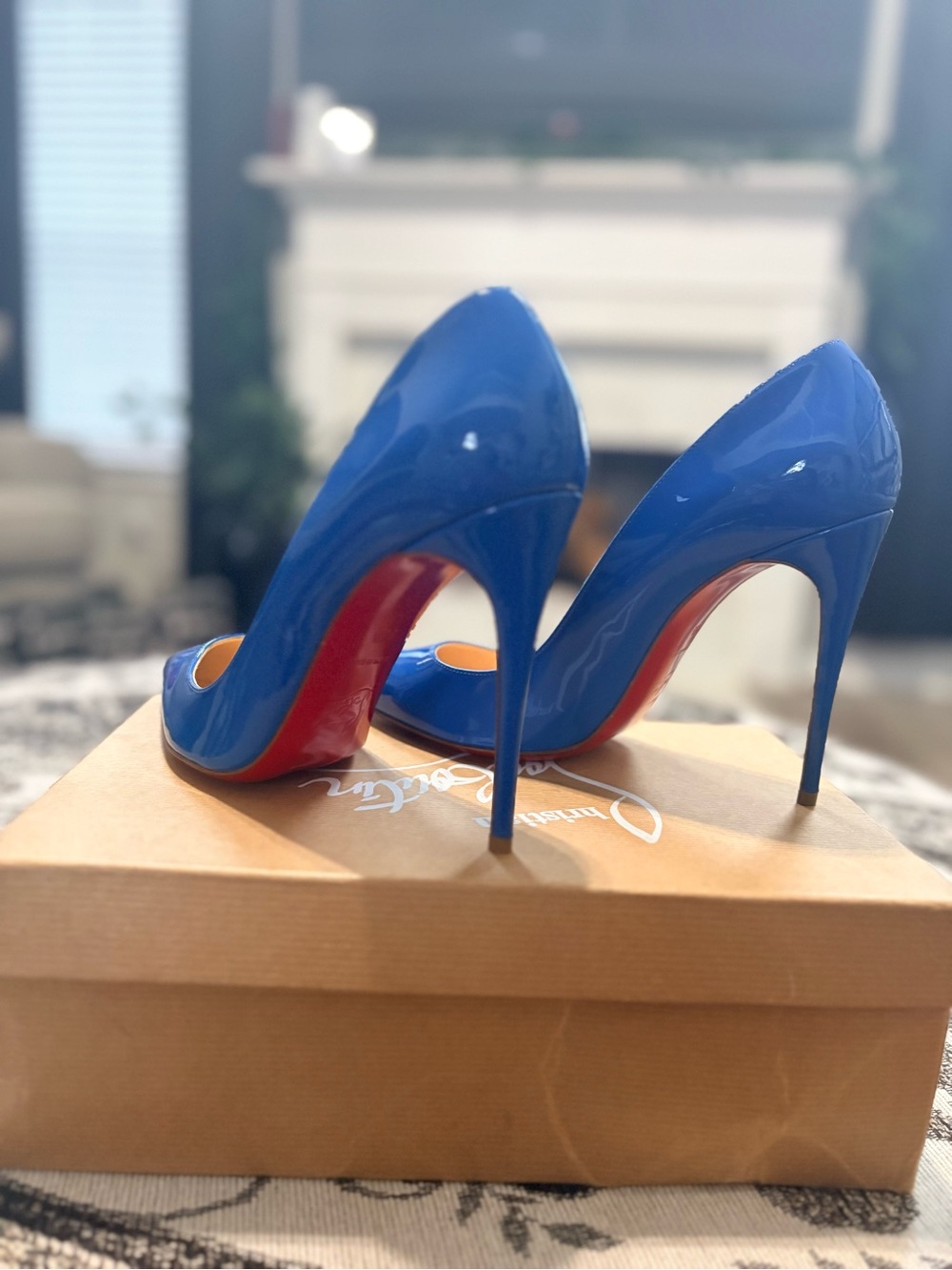 Beautiful Blue Authentic Christian Louboutin Pigalle Follies 100 Patent Pumps